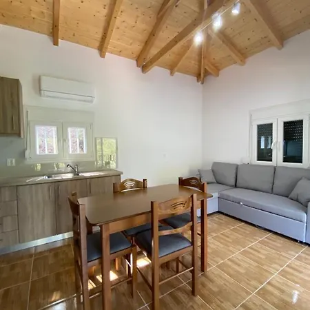 Babis Apartment Agios Nikitas Exterior photo