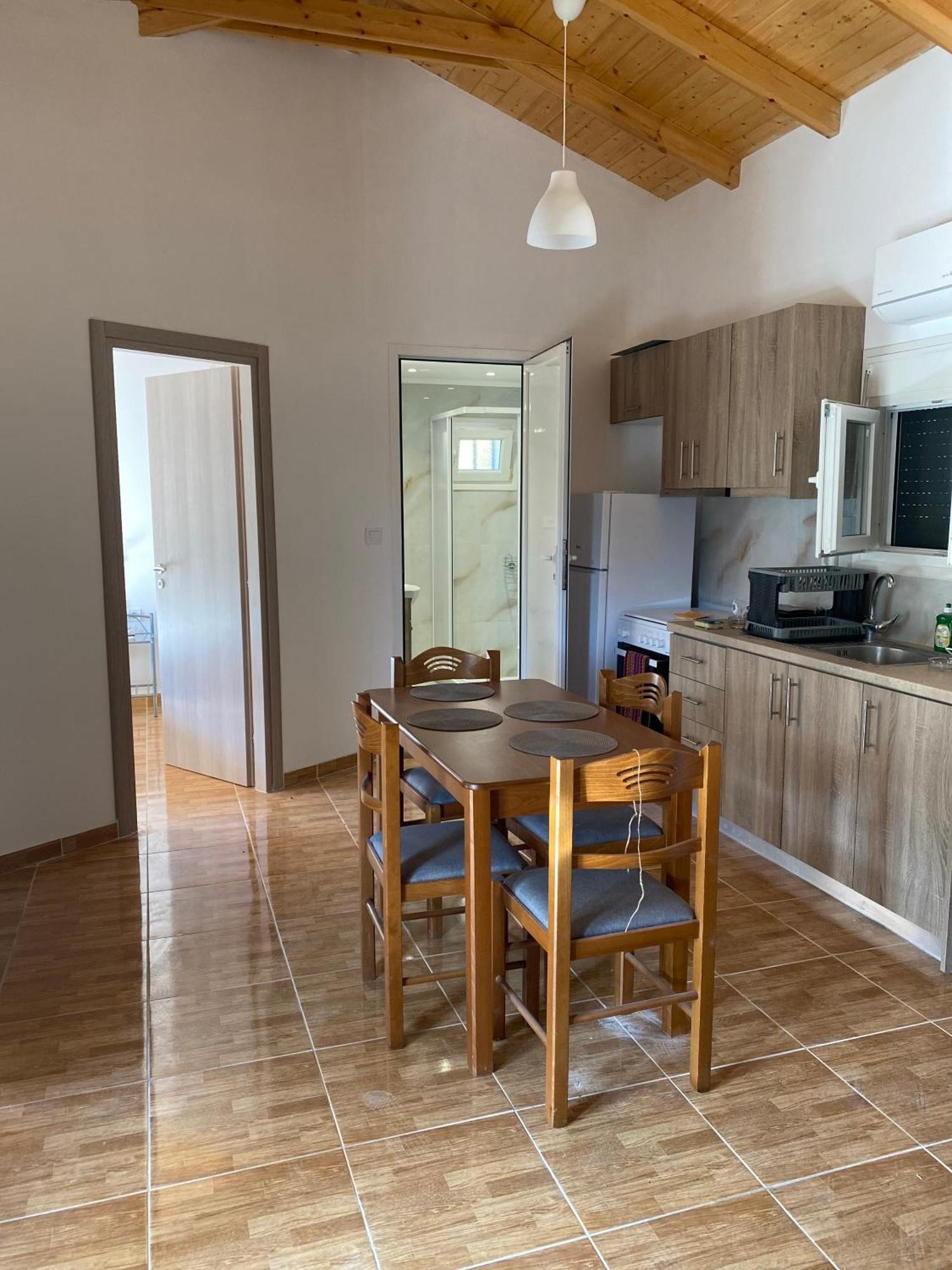 Babis Apartment Agios Nikitas
